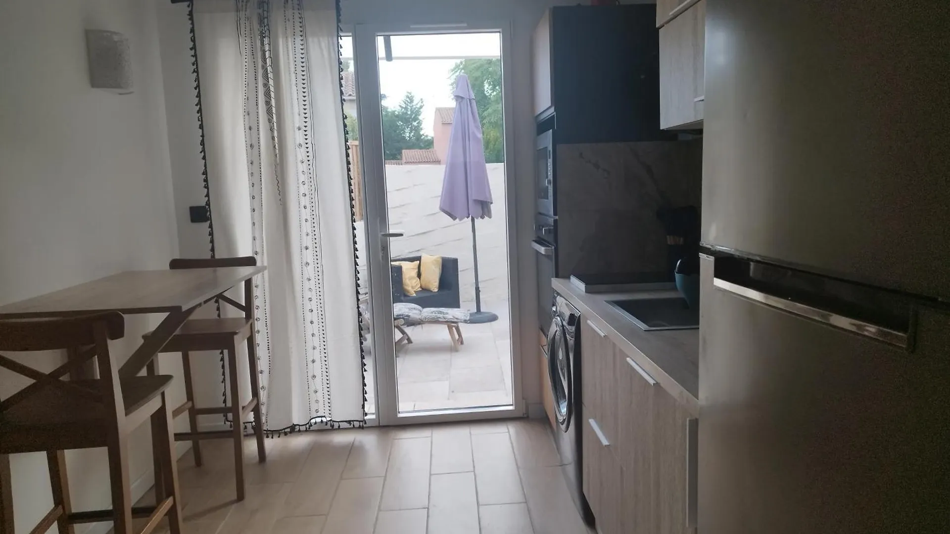 Apartment Studio Lumineux Avec Grande Terrasse Ensoleillee Manosque